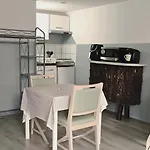 De Pierre-j Apartman *