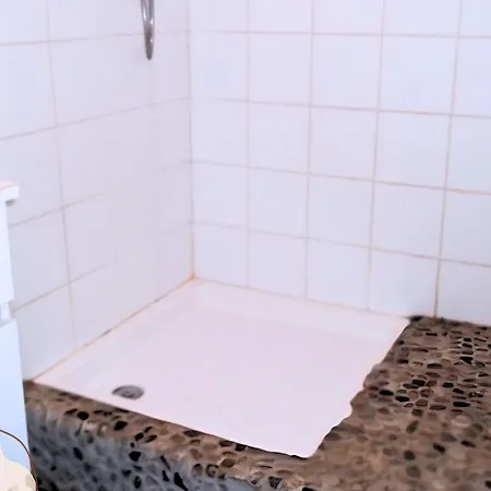 De Pierre-j Apartman *