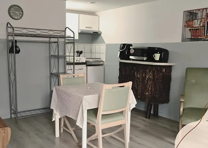 De Pierre-j Apartment *